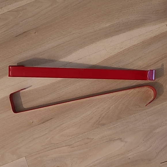 2/$15 Wreath hangers - Picture 2 of 2